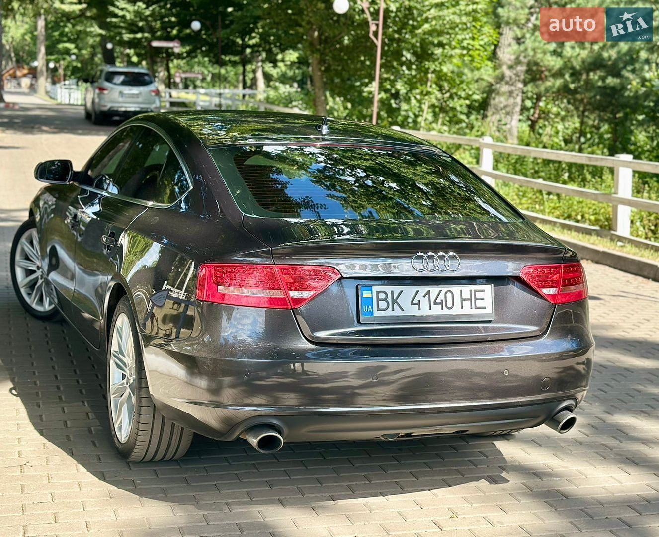 Audi A5 2011 VIN WAUZZZ8T8BA015663 фото оголошення 5 з 9