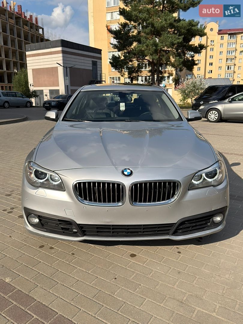 BMW 5 Series 2016 VIN WBA5A5C58GG350773 фото оголошення 2 з 14