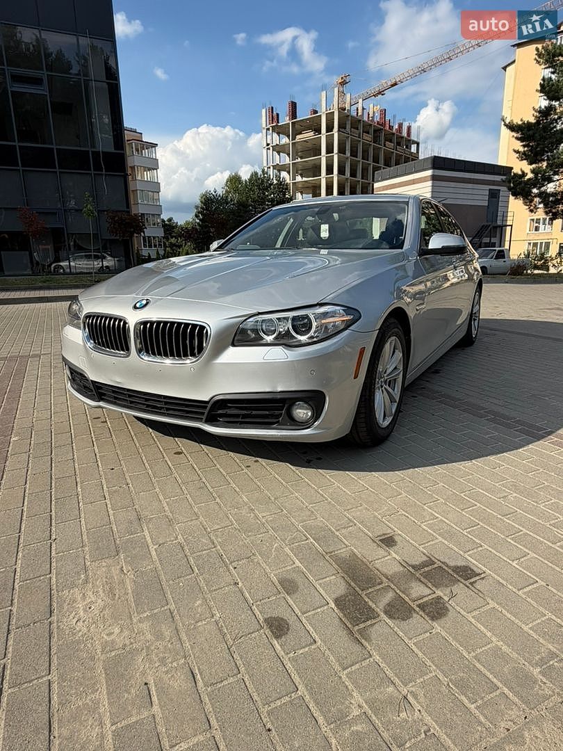 BMW 5 Series 2016 VIN WBA5A5C58GG350773 фото оголошення 3 з 14