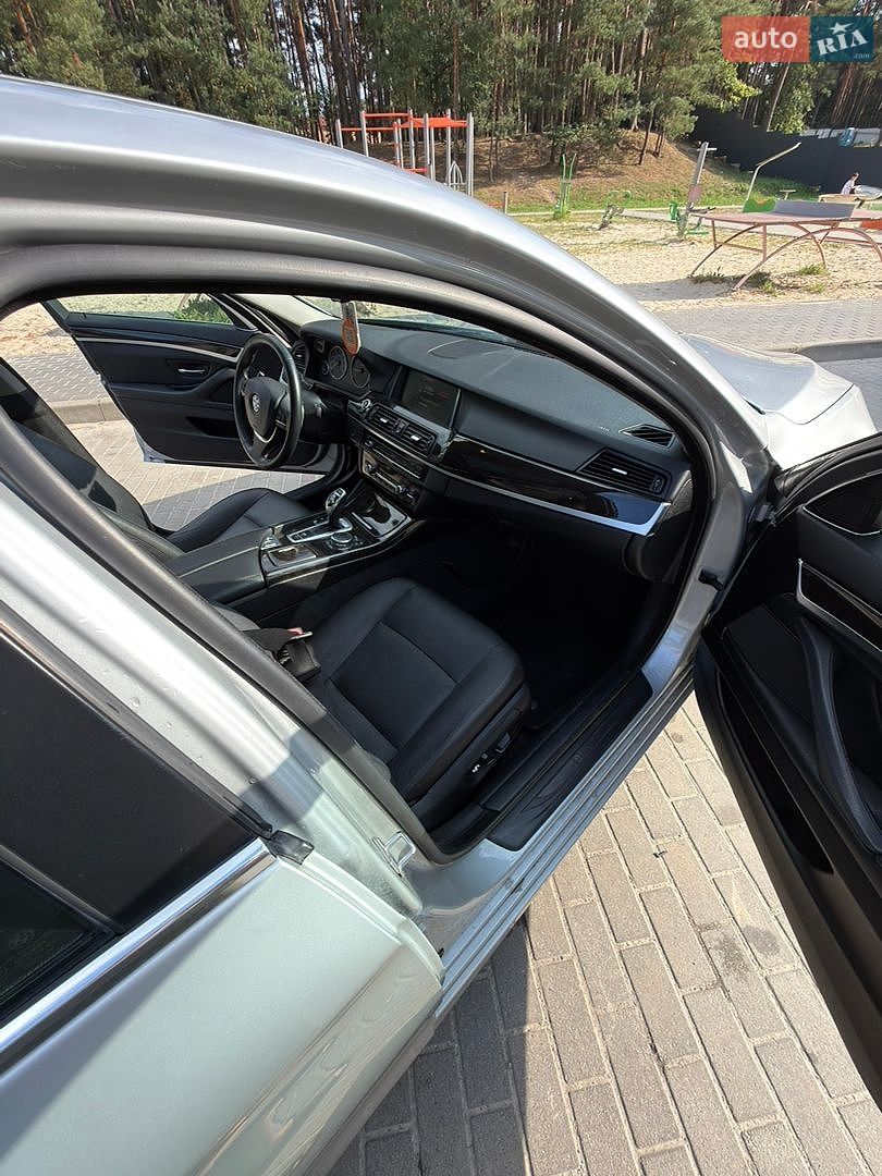 BMW 5 Series 2016 VIN WBA5A5C58GG350773 фото оголошення 11 з 14