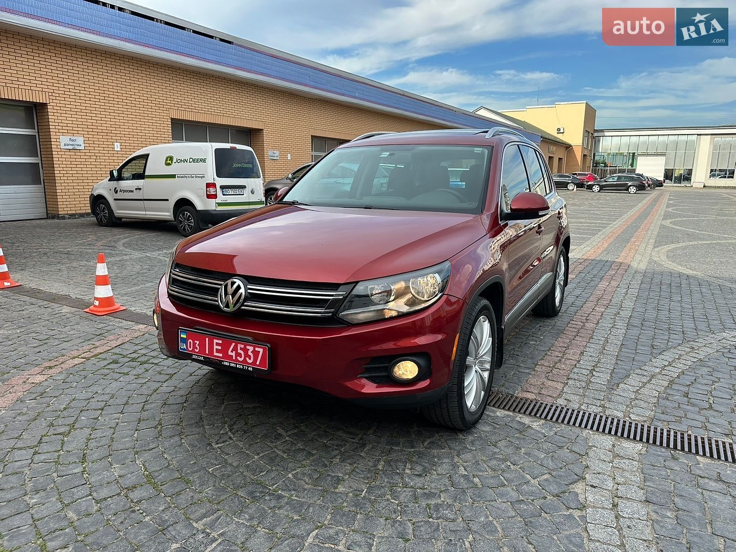 Volkswagen Tiguan 2015 VIN WVGAV7AX2FW109197 фото оголошення 3 з 22