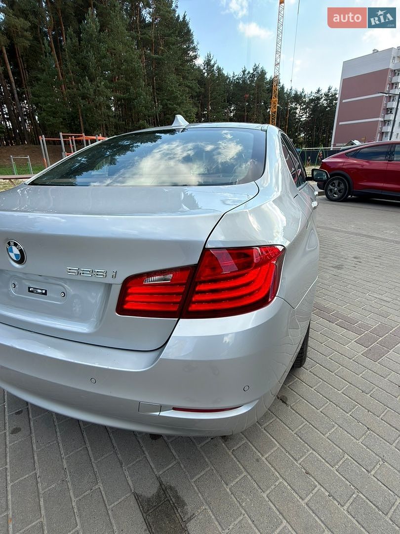 BMW 5 Series 2016 VIN WBA5A5C58GG350773 фото оголошення 7 з 14