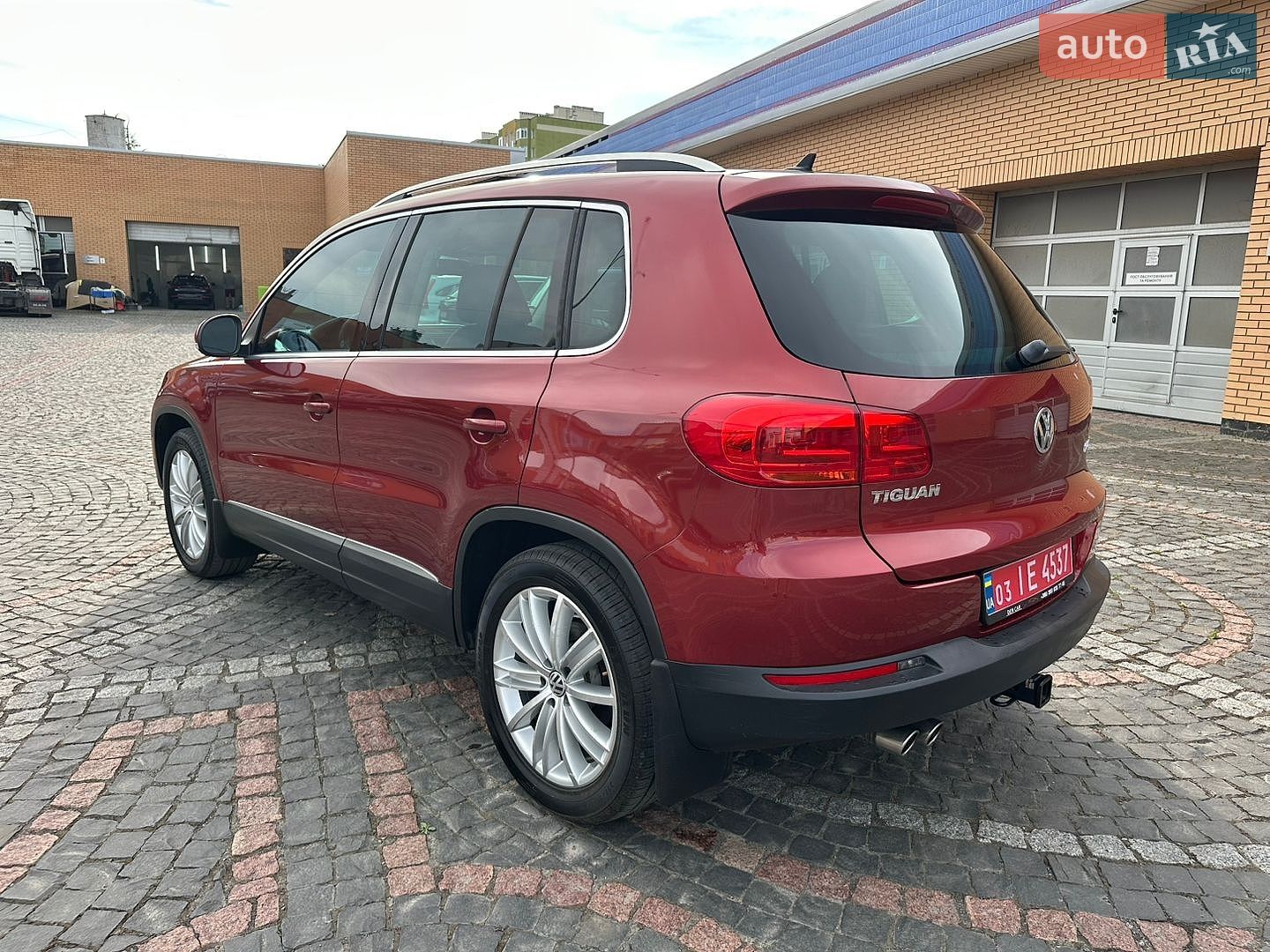 Volkswagen Tiguan 2015 VIN WVGAV7AX2FW109197 фото оголошення 9 з 22