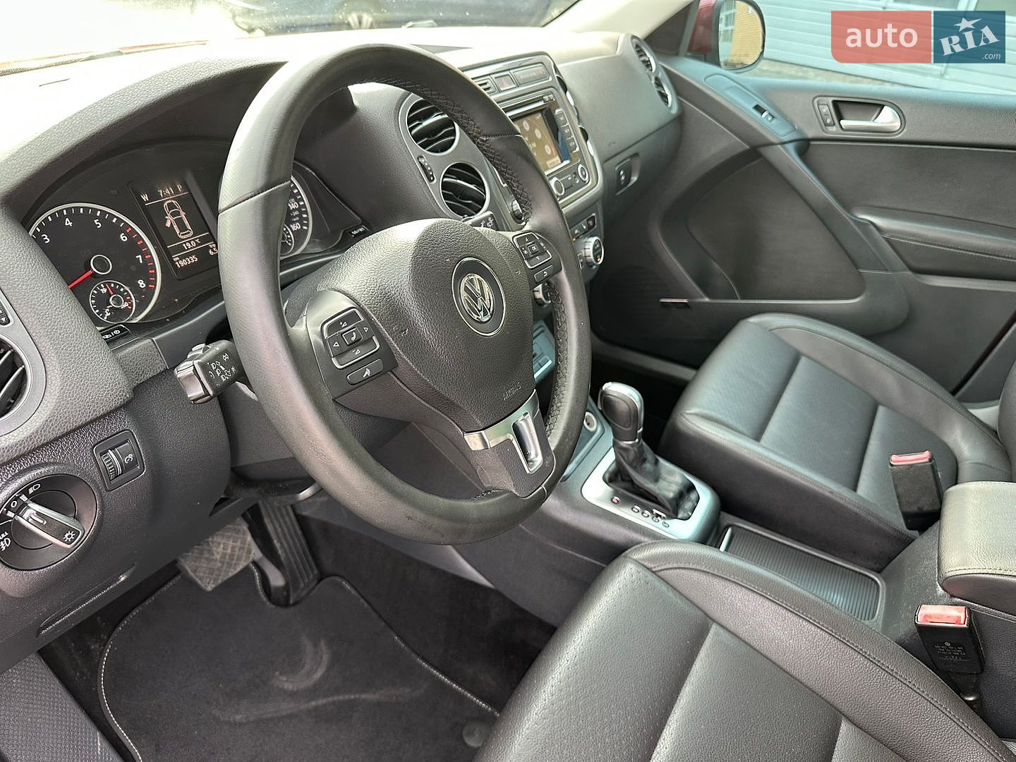Volkswagen Tiguan 2015 VIN WVGAV7AX2FW109197 фото оголошення 15 з 22