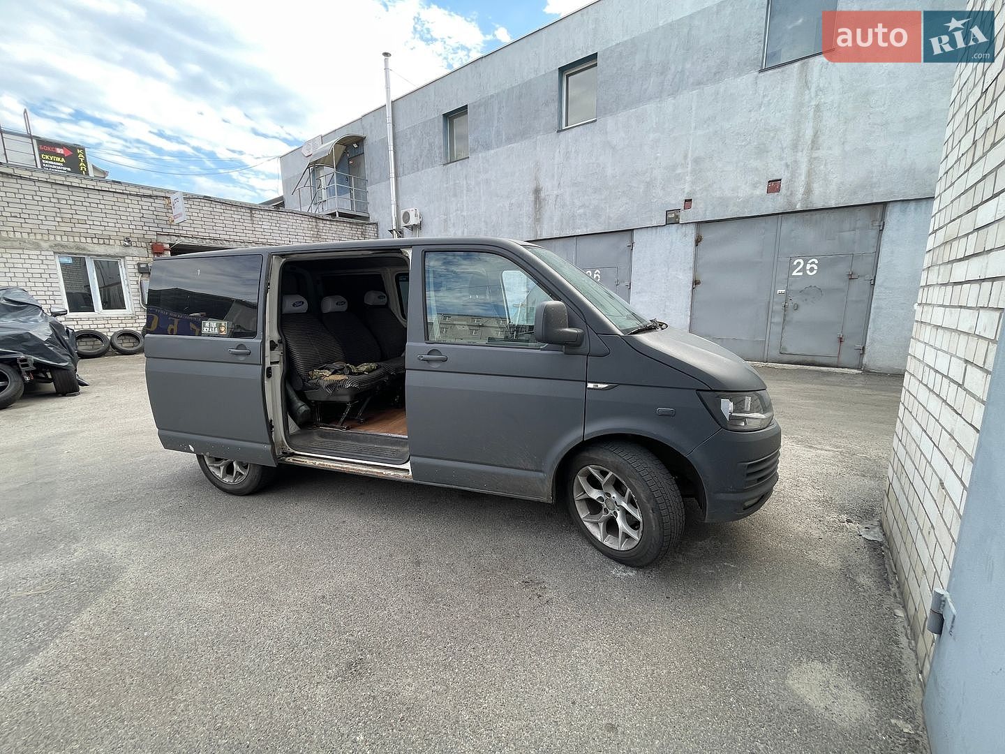 Volkswagen Transporter 2007 VIN WV1ZZZ7HZ8H020817 фото оголошення 2 з 6