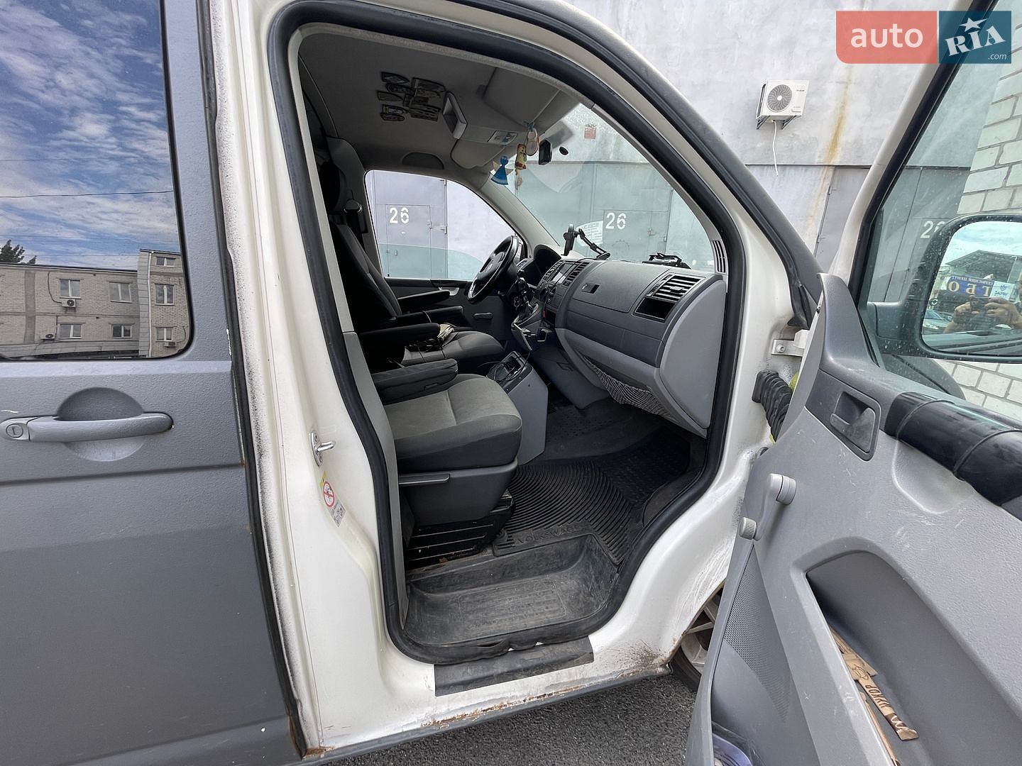 Volkswagen Transporter 2007 VIN WV1ZZZ7HZ8H020817 фото оголошення 6 з 6