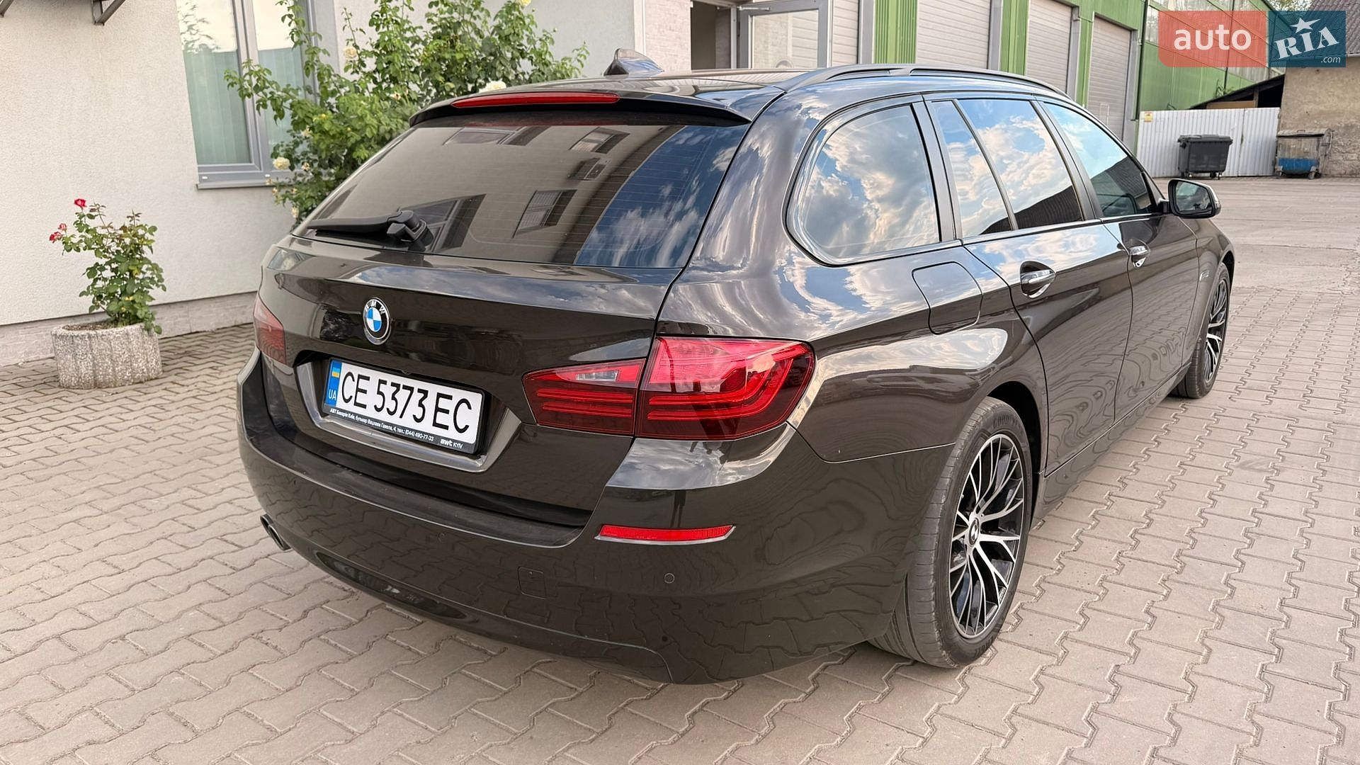 BMW 5 Series 2016 VIN WBA5J710X0GZ77435 фото оголошення 7 з 13