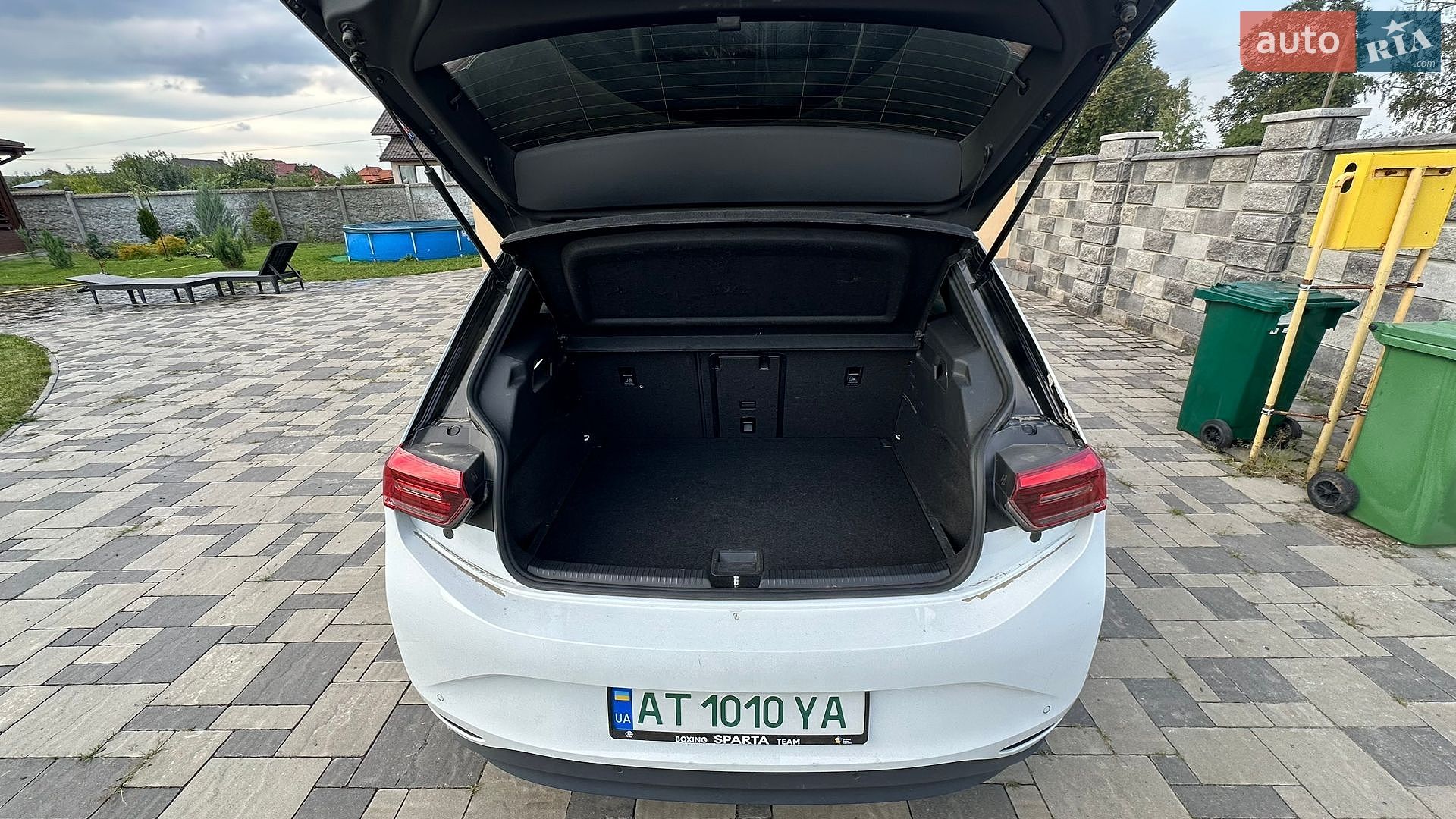 Volkswagen ID.3 2020 VIN WVWZZZE1ZLP012623 фото оголошення 3 з 16