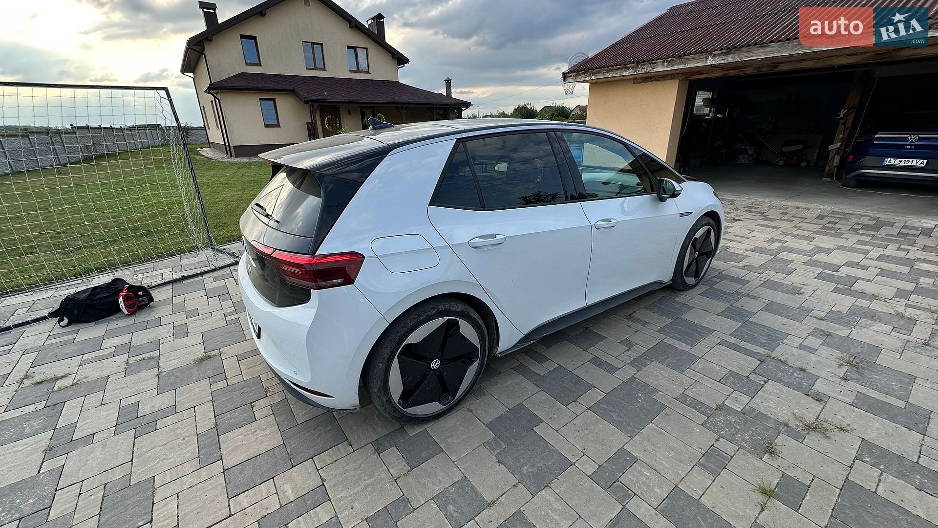 Volkswagen ID.3 2020 VIN WVWZZZE1ZLP012623 фото оголошення 7 з 16