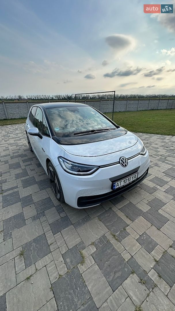 Volkswagen ID.3 2020 VIN WVWZZZE1ZLP012623 фото оголошення 10 з 16