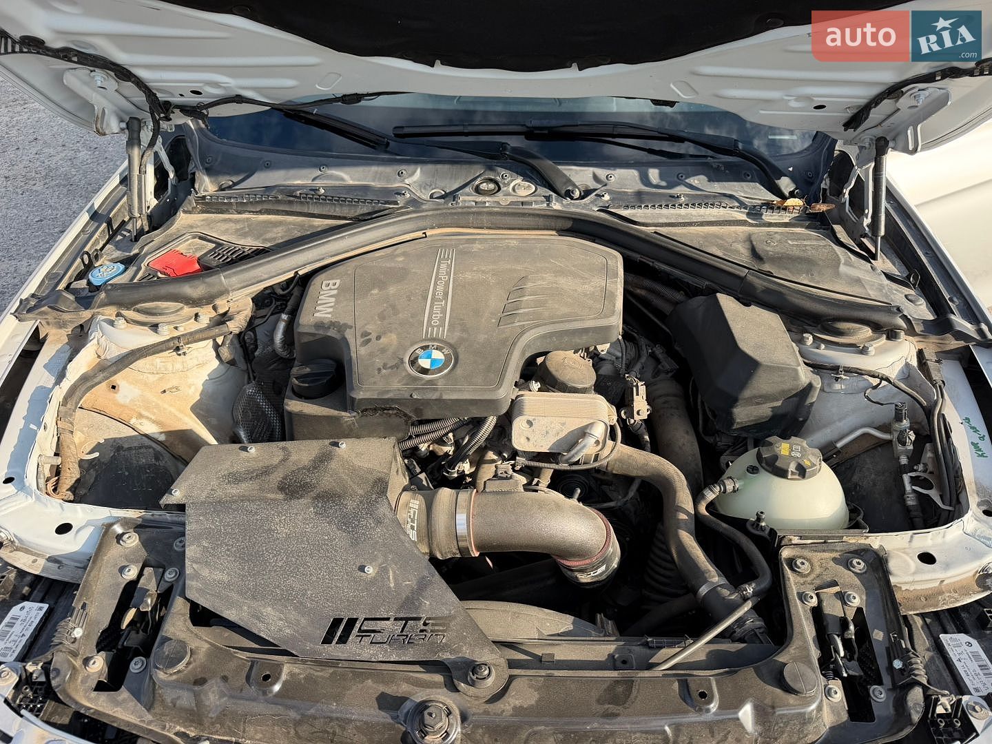 BMW 3 Series 2016 VIN WBA8E5G59GNU21566 фото оголошення 6 з 12