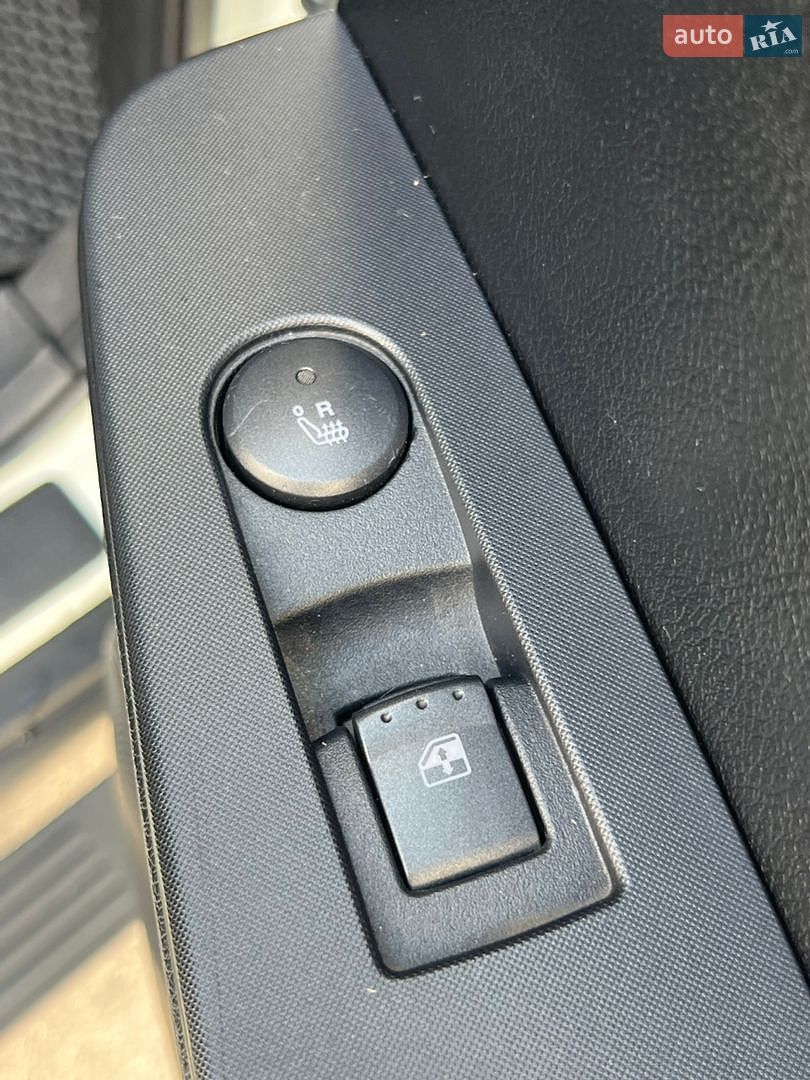 SsangYong Kyron 2012 VIN Y7WDJEA60C0015518 фото оголошення 19 з 25