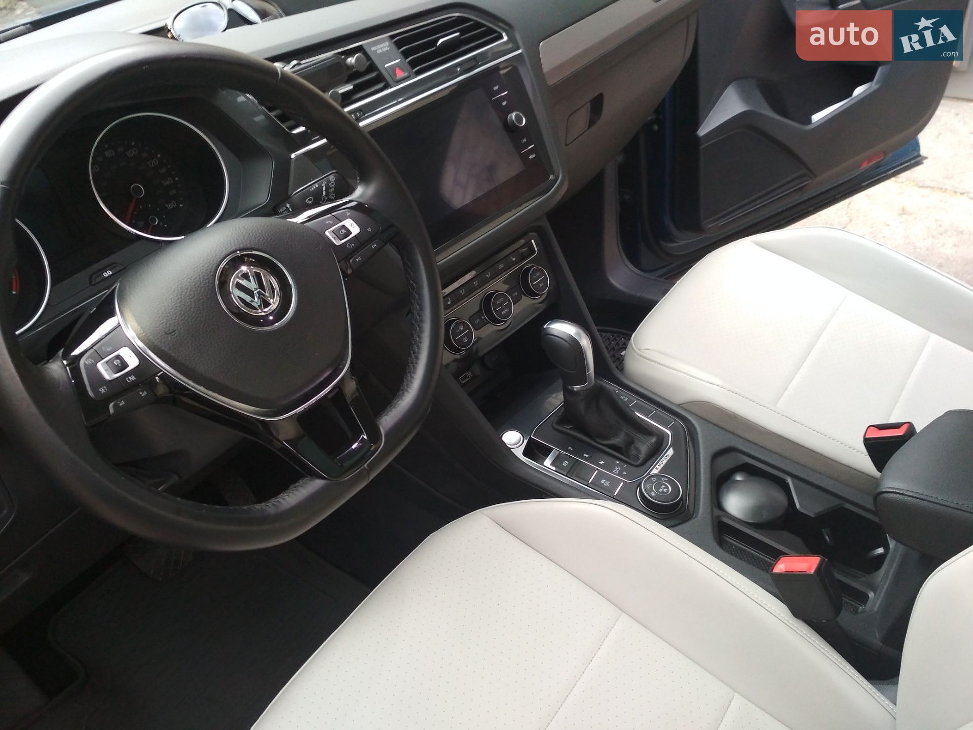 Volkswagen Tiguan Allspace 2017 VIN 3VV2B7AX4JM053873 фото оголошення 21 з 23