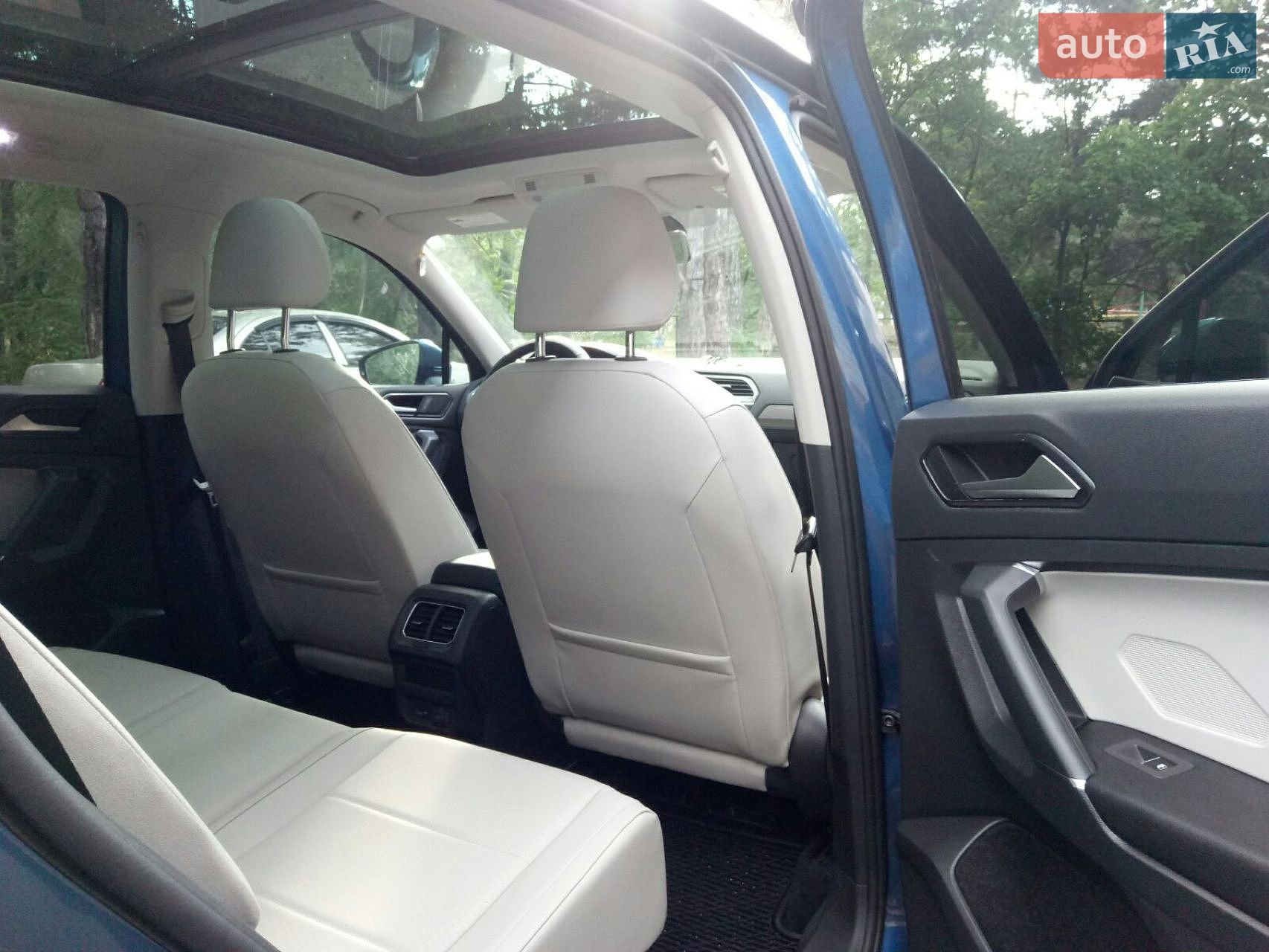 Volkswagen Tiguan Allspace 2017 VIN 3VV2B7AX4JM053873 фото оголошення 14 з 23