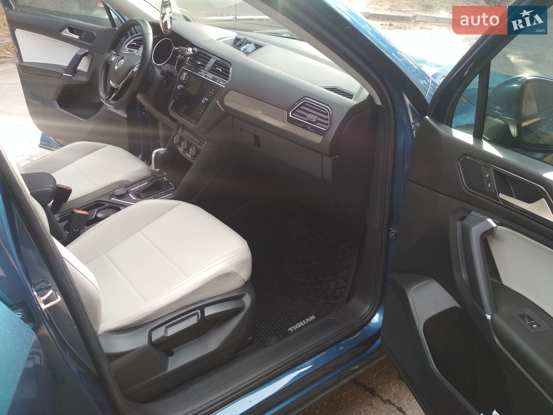 Volkswagen Tiguan Allspace 2017 VIN 3VV2B7AX4JM053873 фото оголошення 15 з 23