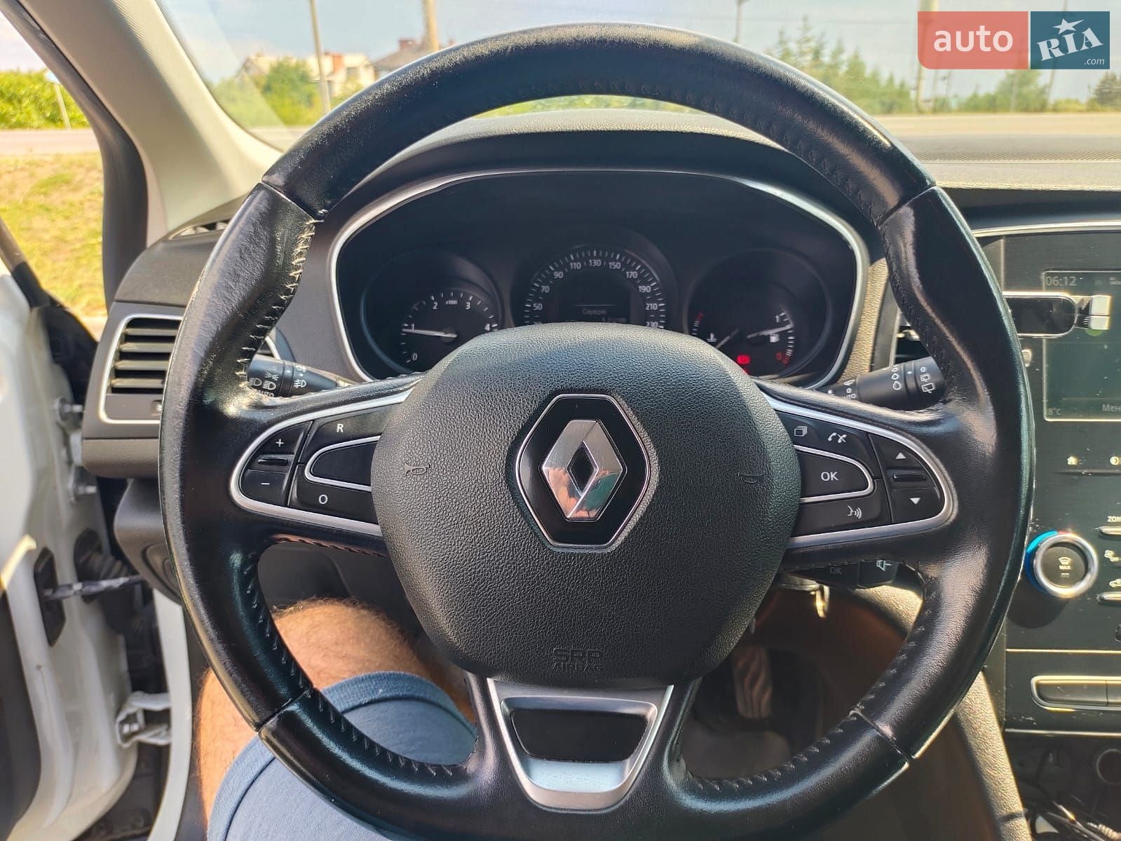 Renault Megane 2017 VIN VF1RFB00058541381 фото оголошення 10 з 17