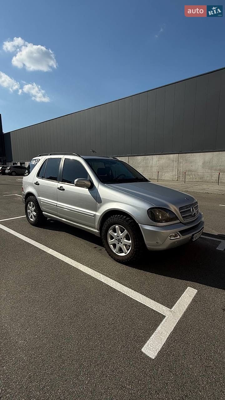 Mercedes-Benz M-Class 2002 VIN WDC1631131X771811 фото оголошення 2 з 16