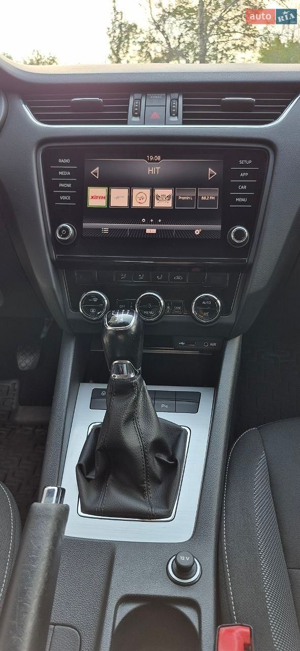 Skoda Octavia 2017 VIN TMBAG7NE2J0083705 фото оголошення 13 з 17