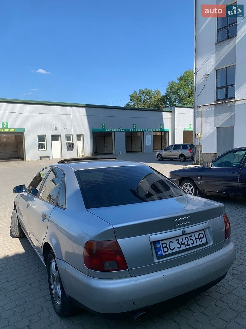 Audi A4 1995 VIN WAUZZZ8DZSA028252 фото оголошення 8 з 11