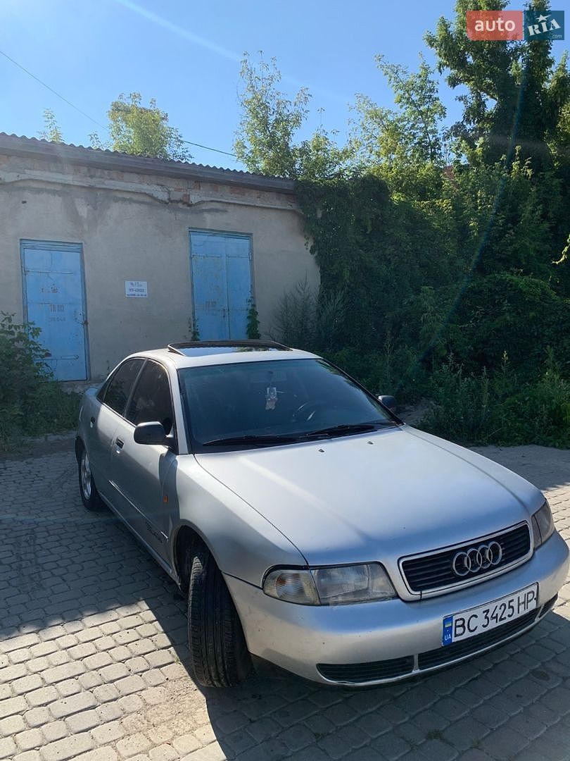 Audi A4 1995 VIN WAUZZZ8DZSA028252 фото оголошення 6 з 11
