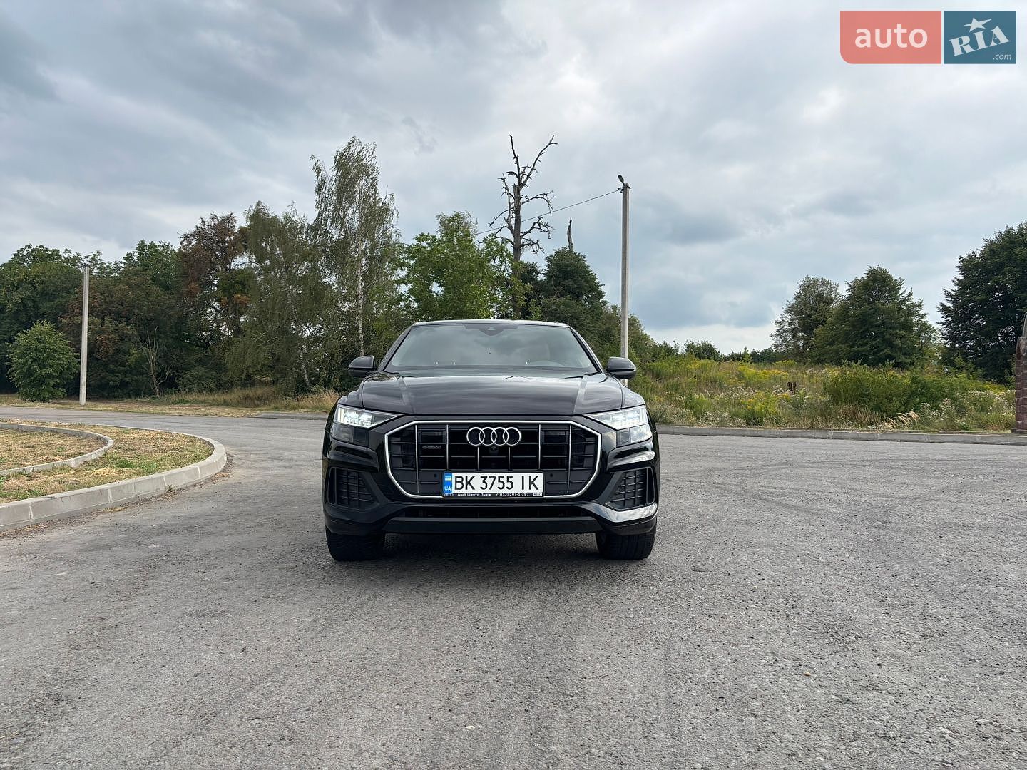Audi Q8 2021 VIN WAUZZZF17MD031095 фото оголошення 10 з 37