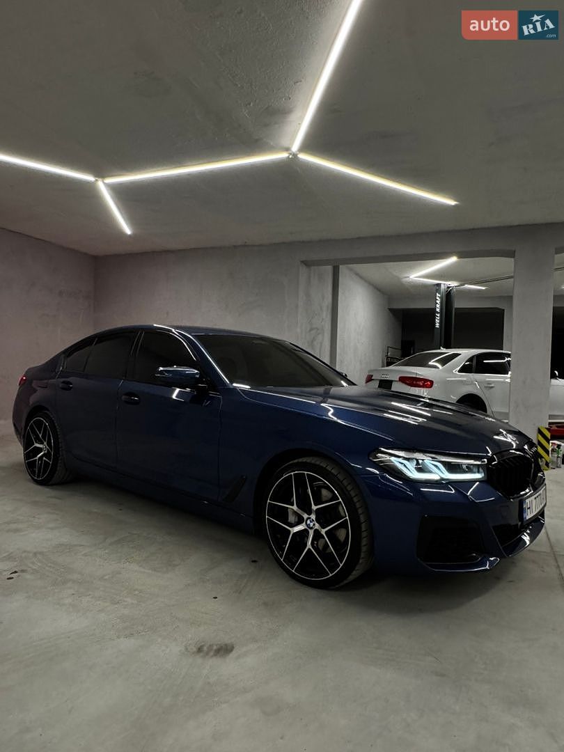 BMW 5 Series 2021 VIN WBA73BJ09MWX18159 фото оголошення 3 з 14