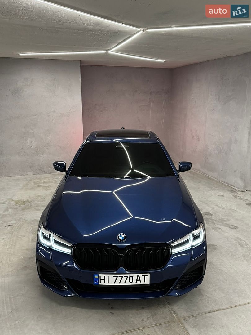 BMW 5 Series 2021 VIN WBA73BJ09MWX18159 фото оголошення 2 з 14