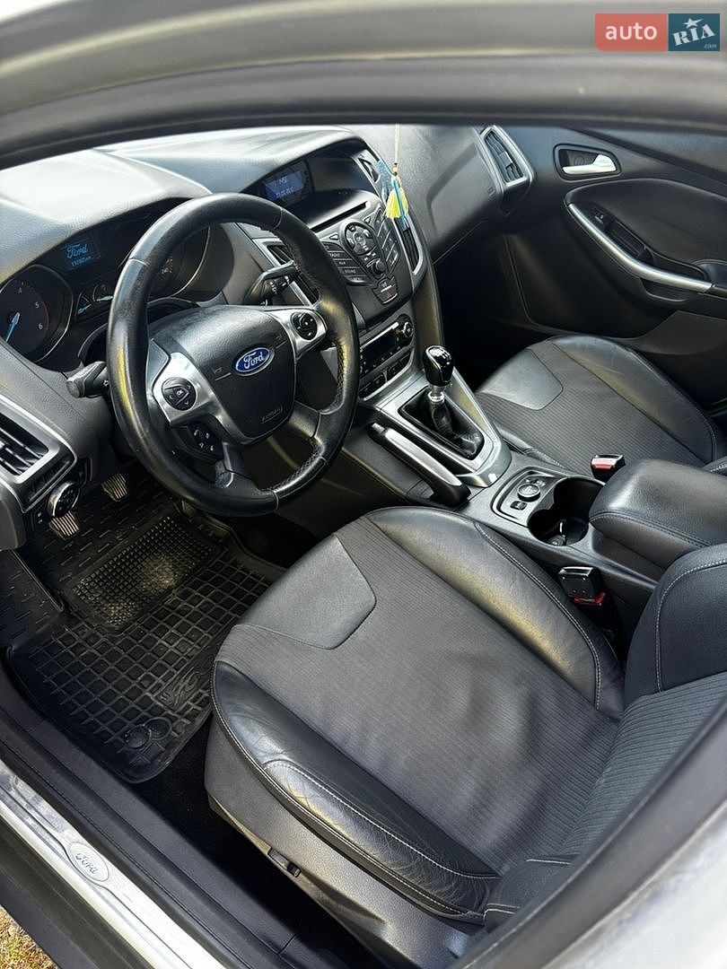 Ford Focus 2011 VIN WF0KXXGCBKBK67103 фото оголошення 7 з 22