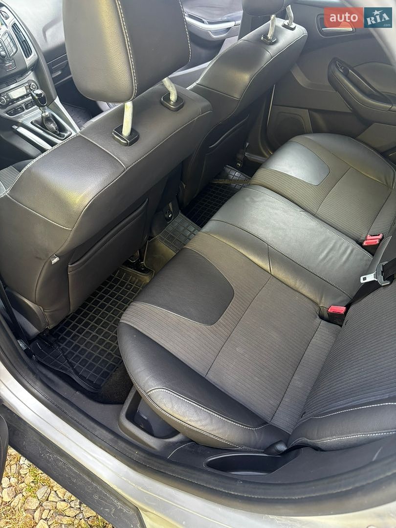 Ford Focus 2011 VIN WF0KXXGCBKBK67103 фото оголошення 16 з 22