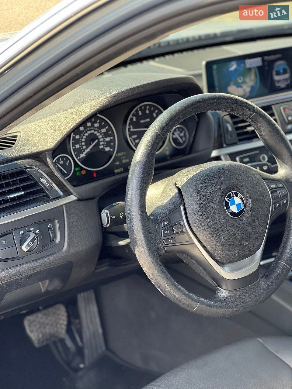 BMW 3 Series 2014 VIN WBA3B9C55EF588756 фото оголошення 15 з 26
