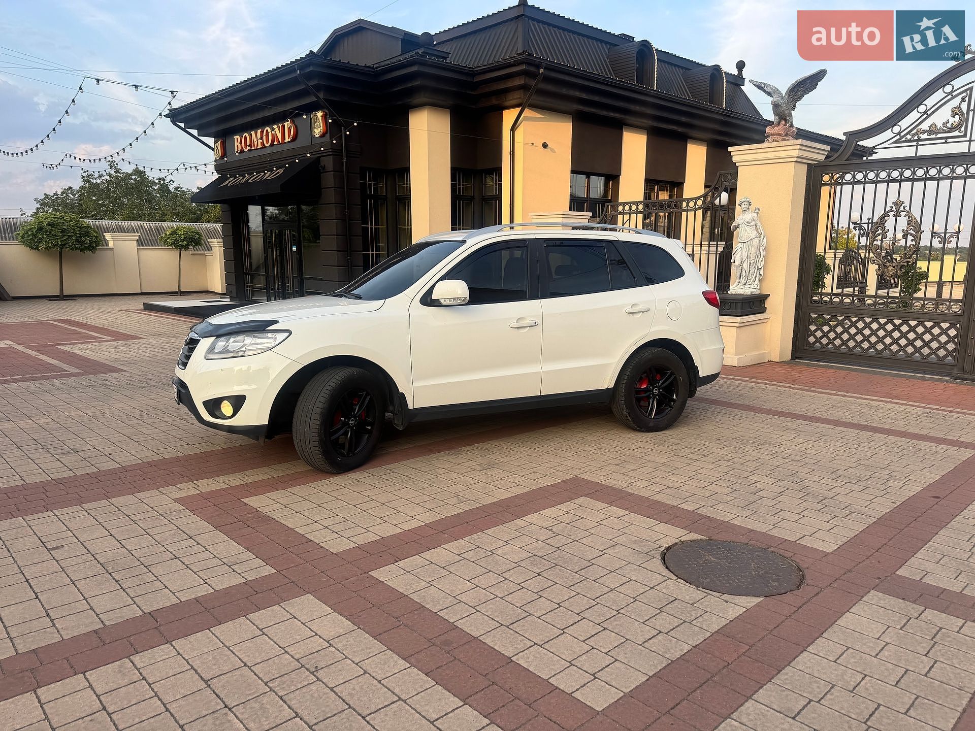 Hyundai Santa FE 2009 VIN KMHSH81XDAU546378 фото оголошення 10 з 59