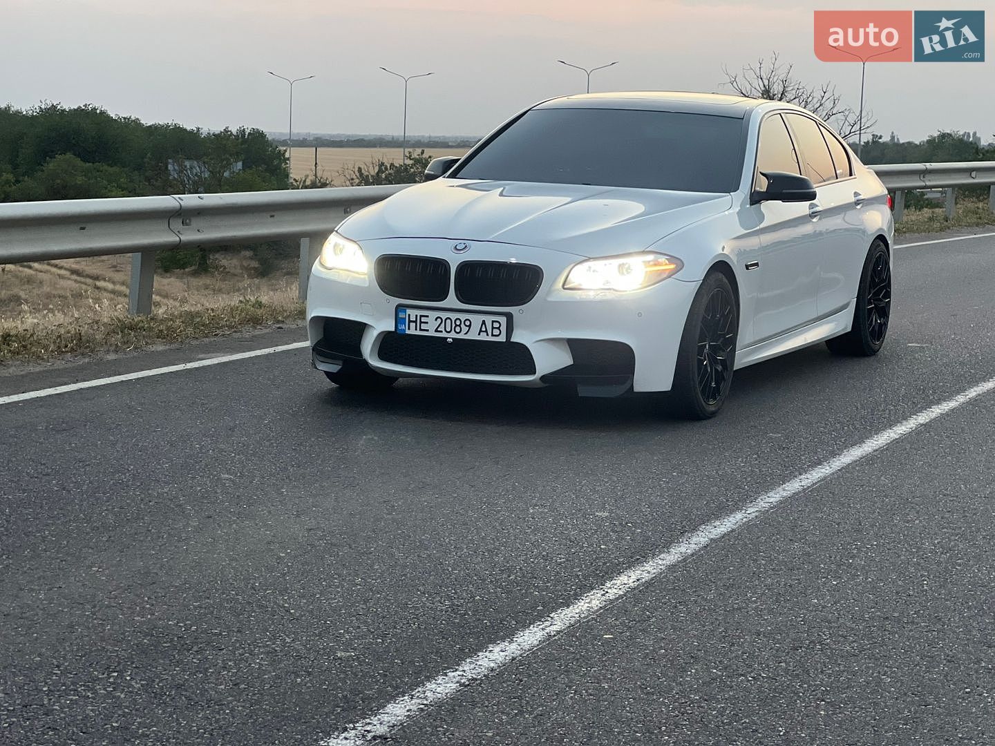 BMW 5 Series 2015 VIN WBA5A7C58GG144218 фото оголошення 19 з 20