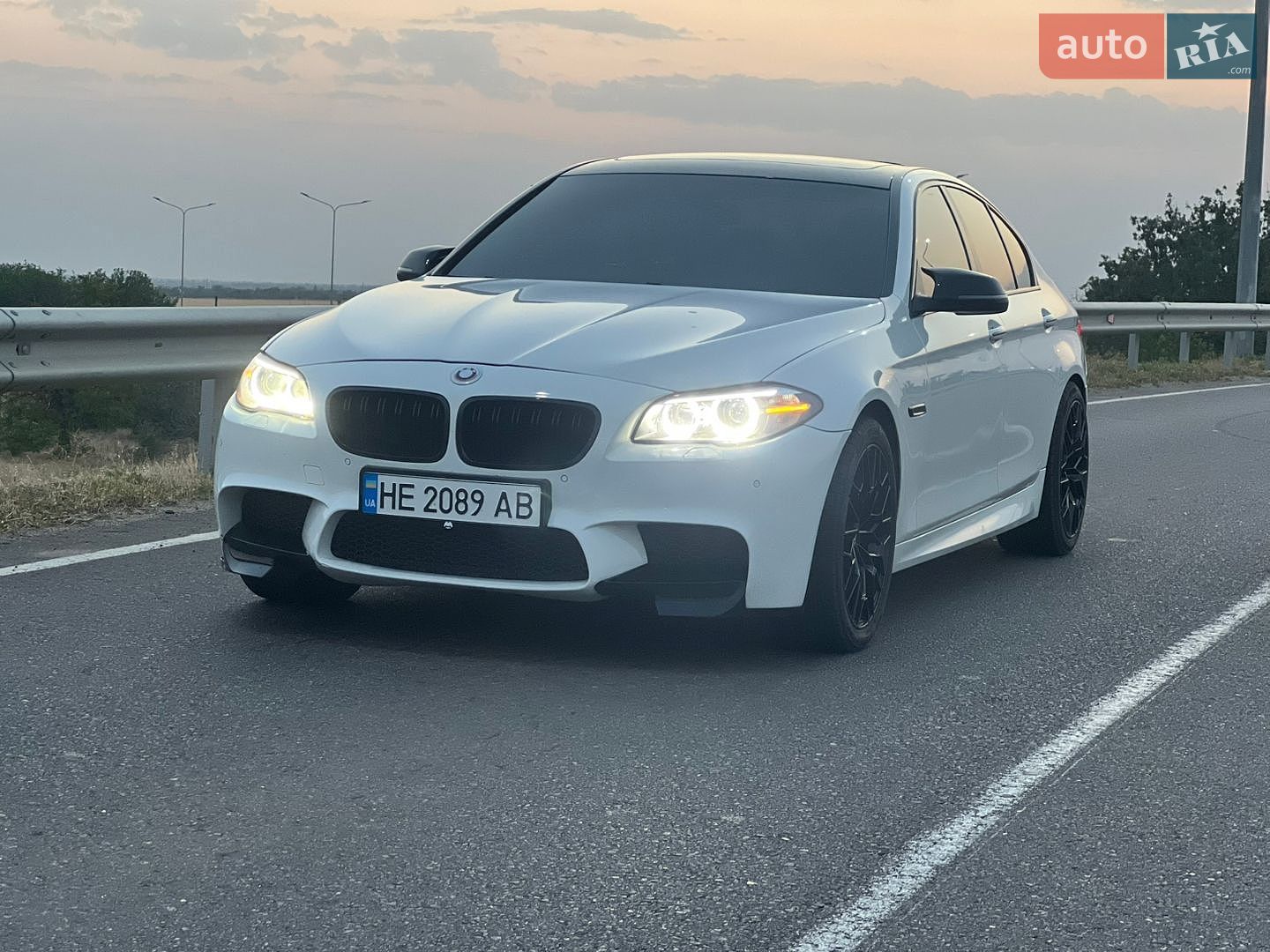 BMW 5 Series 2015 VIN WBA5A7C58GG144218 фото оголошення 18 з 20