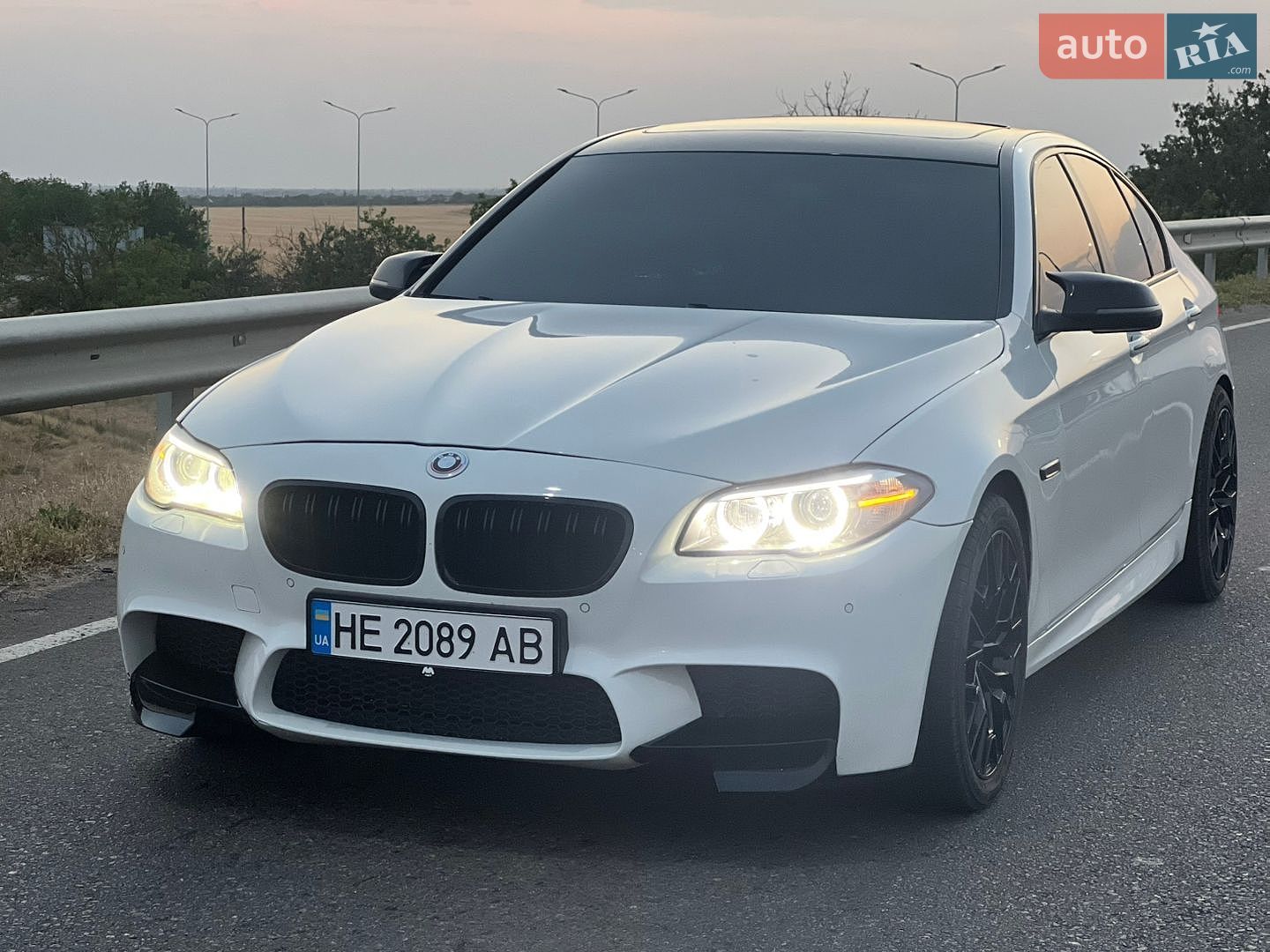 BMW 5 Series 2015 VIN WBA5A7C58GG144218 фото оголошення 17 з 20