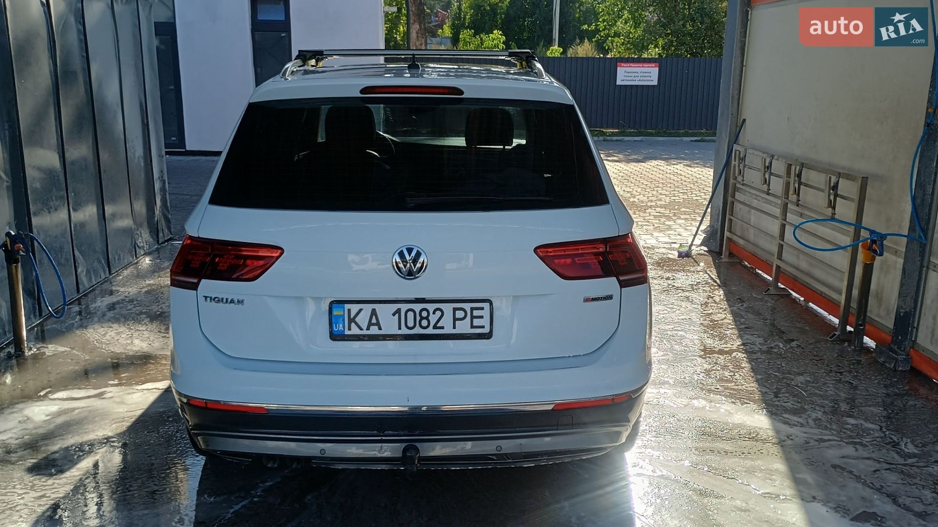 Volkswagen Tiguan 2018 VIN WVGZZZ5NZJW930725 фото оголошення 3 з 25