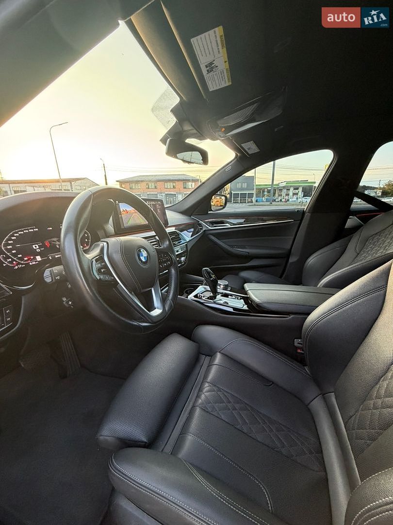 BMW 5 Series 2022 VIN WBA13AG07PCM22991 фото оголошення 3 з 5