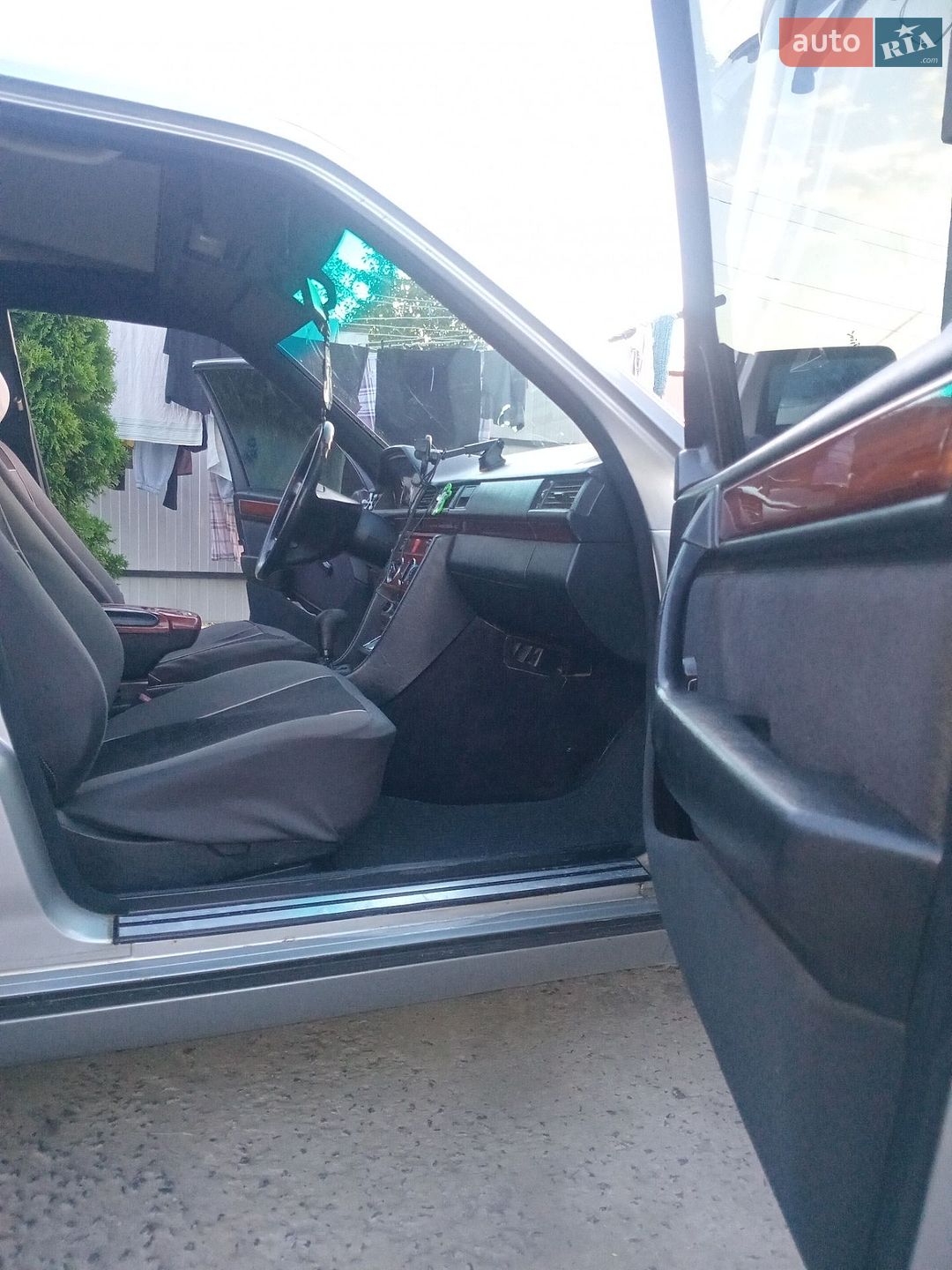 Mercedes-Benz E-Class 1993 VIN WDB1241261J017776 фото оголошення 6 з 23