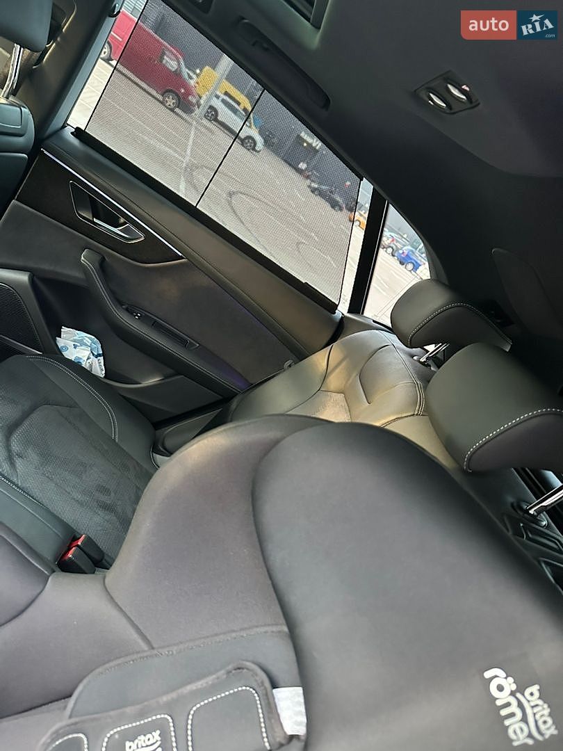 Audi Q8 2023 VIN WAUZZZF17PD030971 фото оголошення 21 з 55