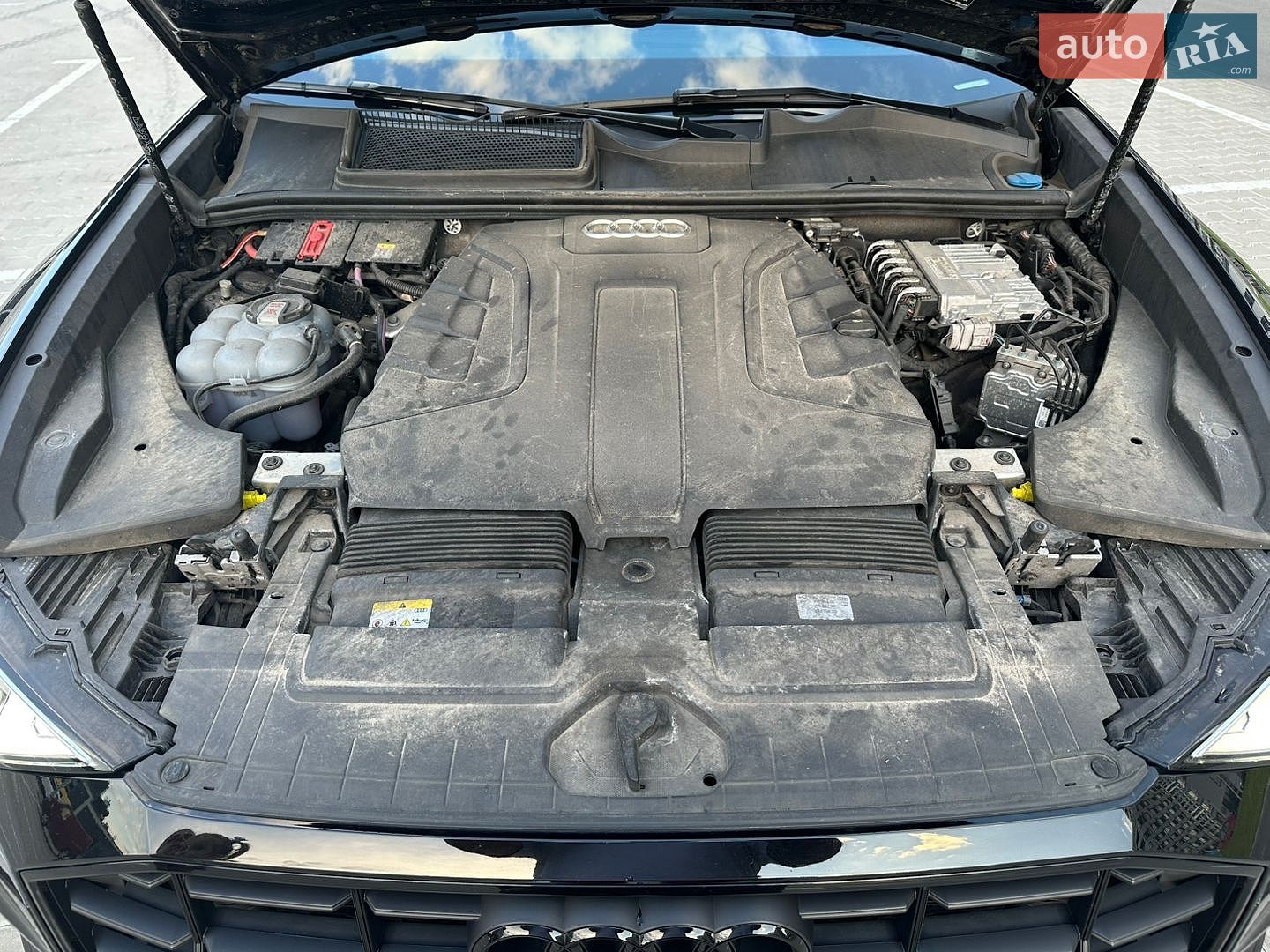 Audi Q8 2023 VIN WAUZZZF17PD030971 фото оголошення 43 з 55