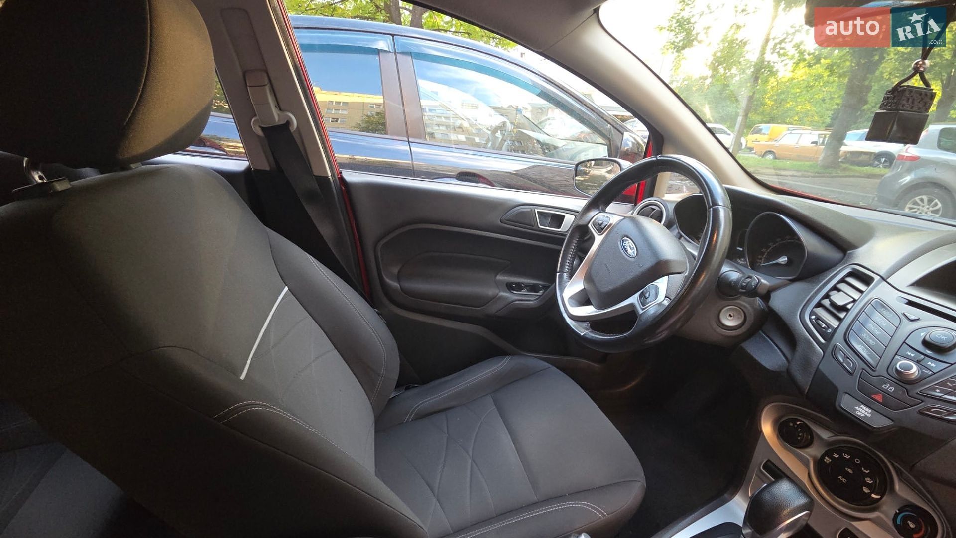 Ford Fiesta 2013 VIN 3FADP4EJ0EM114516 фото оголошення 12 з 23
