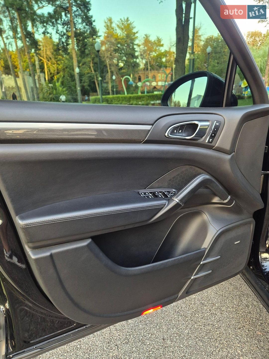 Porsche Cayenne 2013 VIN WP1ZZZ92ZDLA84355 фото оголошення 34 з 41