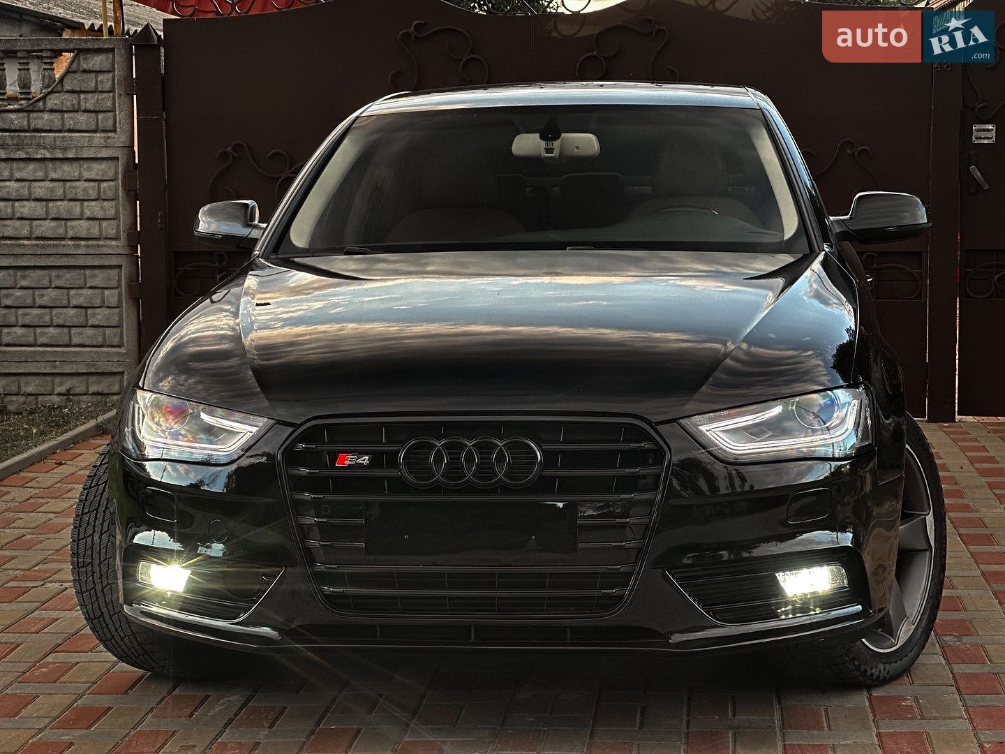Audi A4 2013 VIN WAUZZZ8K4DN039610 фото оголошення 3 з 19