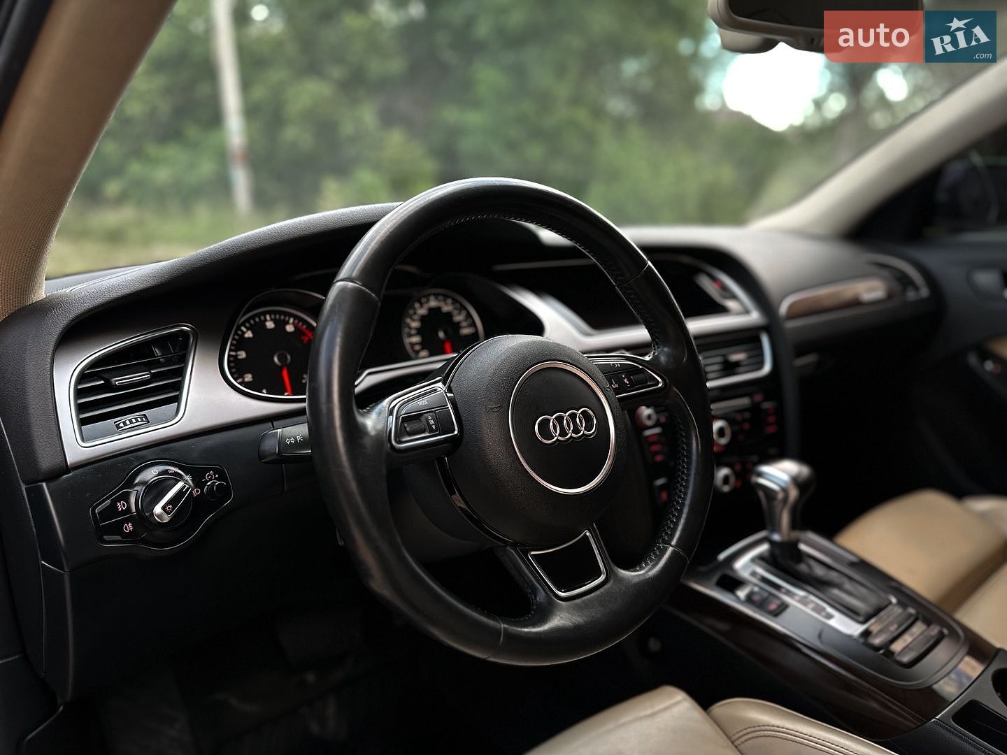 Audi A4 2013 VIN WAUZZZ8K4DN039610 фото оголошення 14 з 19