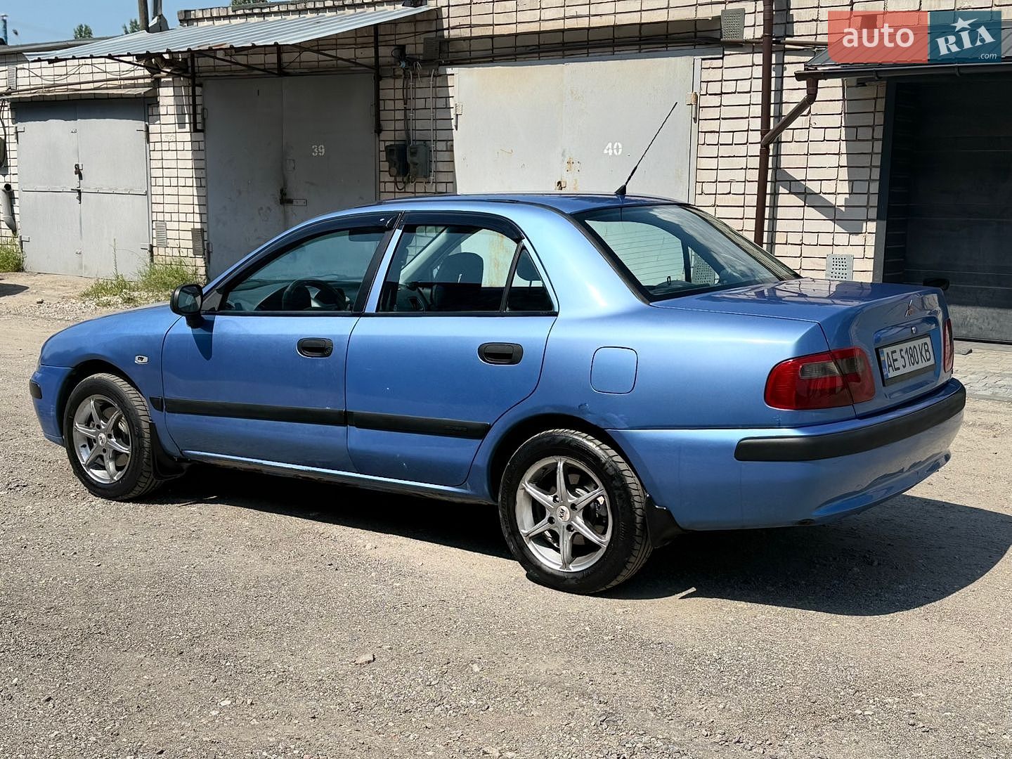 Mitsubishi Carisma 2001 VIN XMCSNDA1A1F022150 фото оголошення 3 з 13