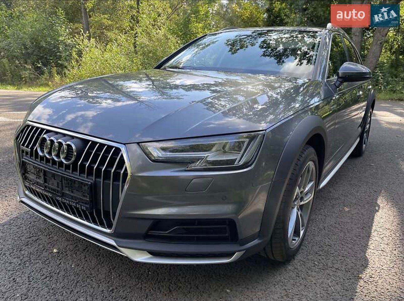Audi A4 2017 VIN WAUZZZF47HA118139 фото оголошення 2 з 22