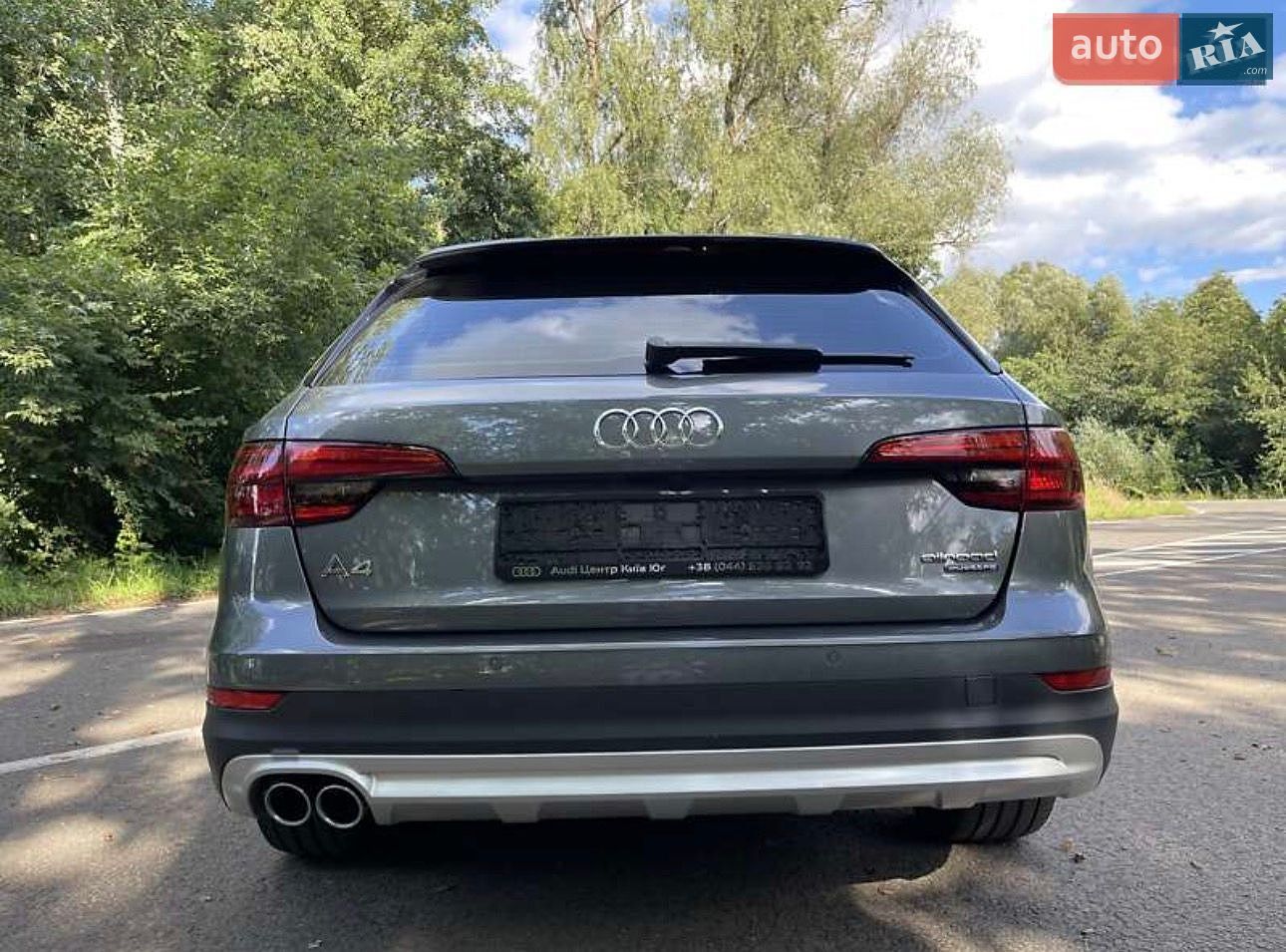 Audi A4 2017 VIN WAUZZZF47HA118139 фото оголошення 4 з 22