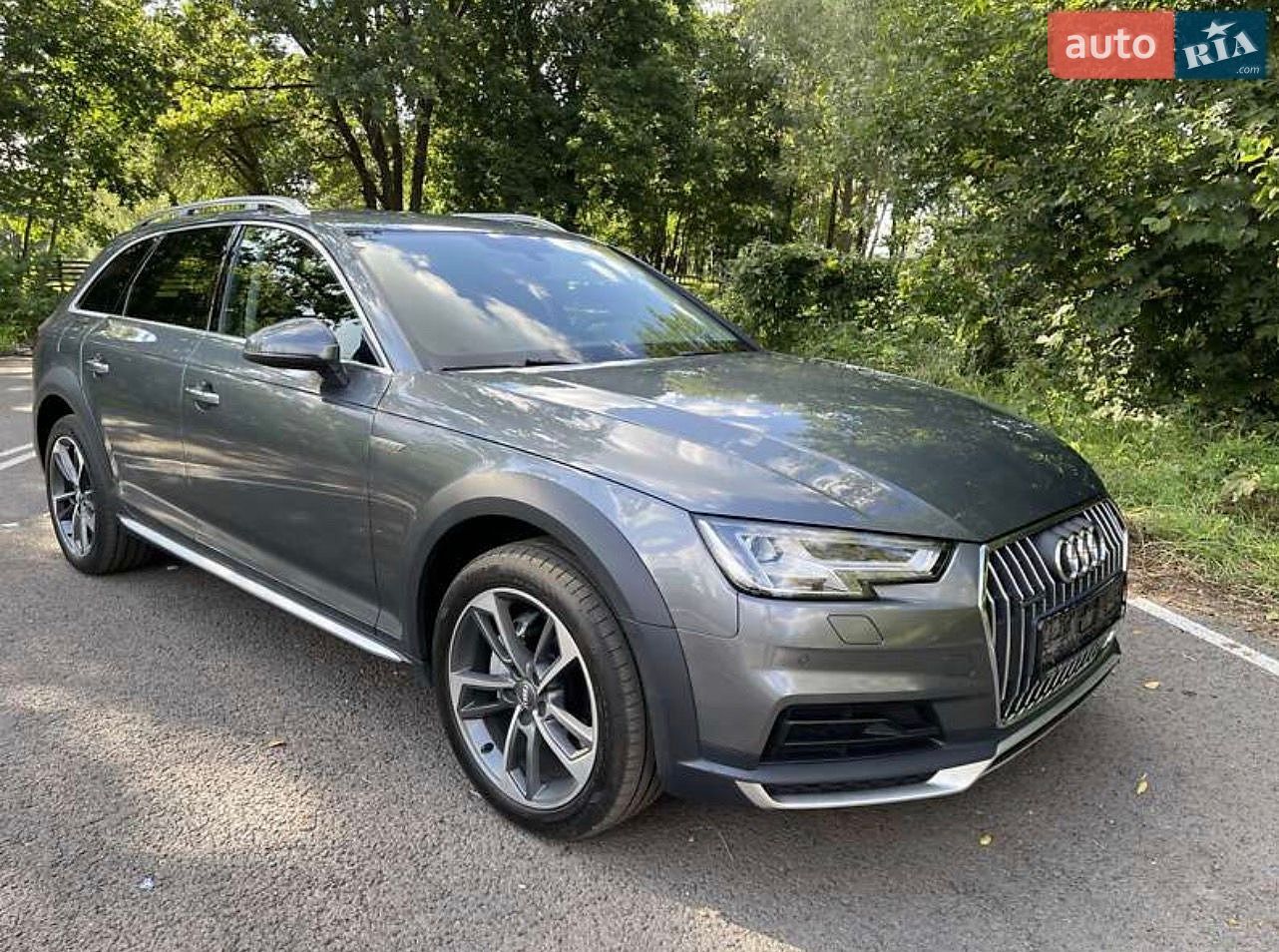 Audi A4 2017 VIN WAUZZZF47HA118139 фото оголошення 14 з 22