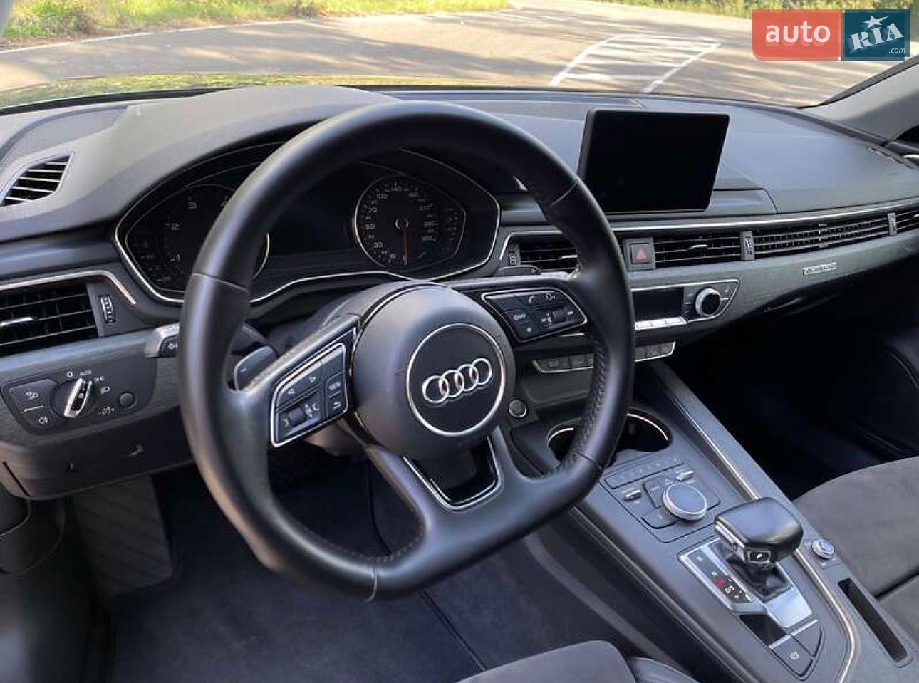 Audi A4 2017 VIN WAUZZZF47HA118139 фото оголошення 16 з 22