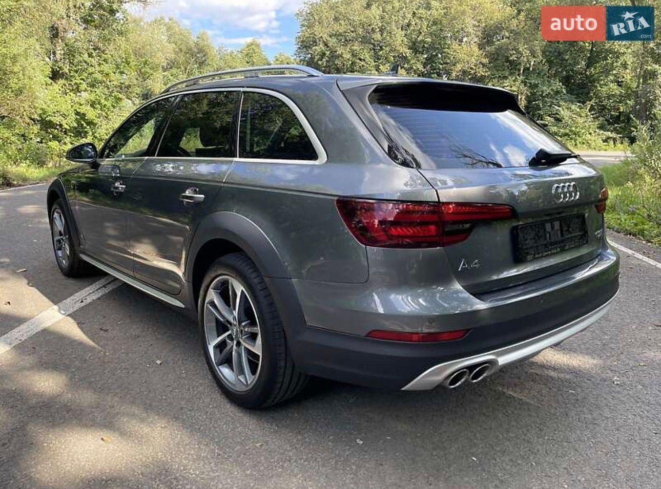 Audi A4 2017 VIN WAUZZZF47HA118139 фото оголошення 18 з 22