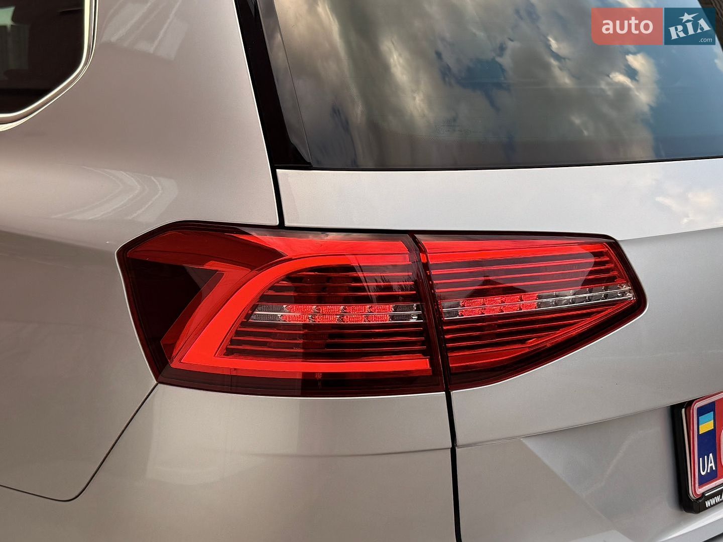 Volkswagen Passat 2019 VIN WVWZZZ3CZKE088465 фото оголошення 25 з 59